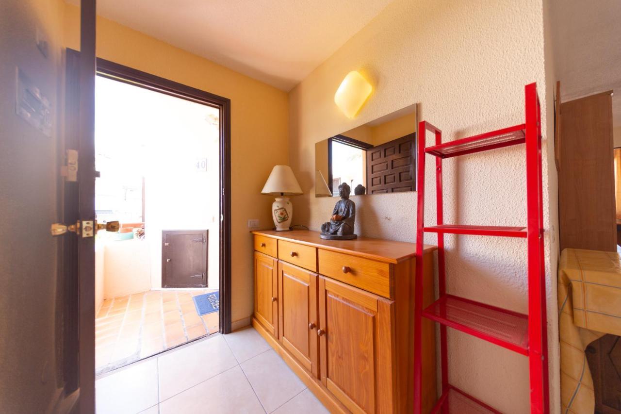 Apartamento En Sur Y Sol Los Cristianos Los Cristianos  Exterior foto